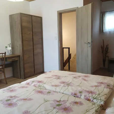 Apartamento Mogyorósi *